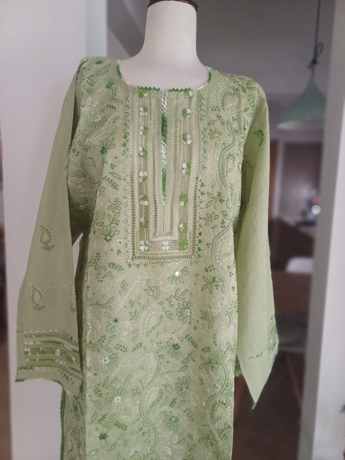 Gulbahar – Emerald Shadow Work & Tarkashi Kurta