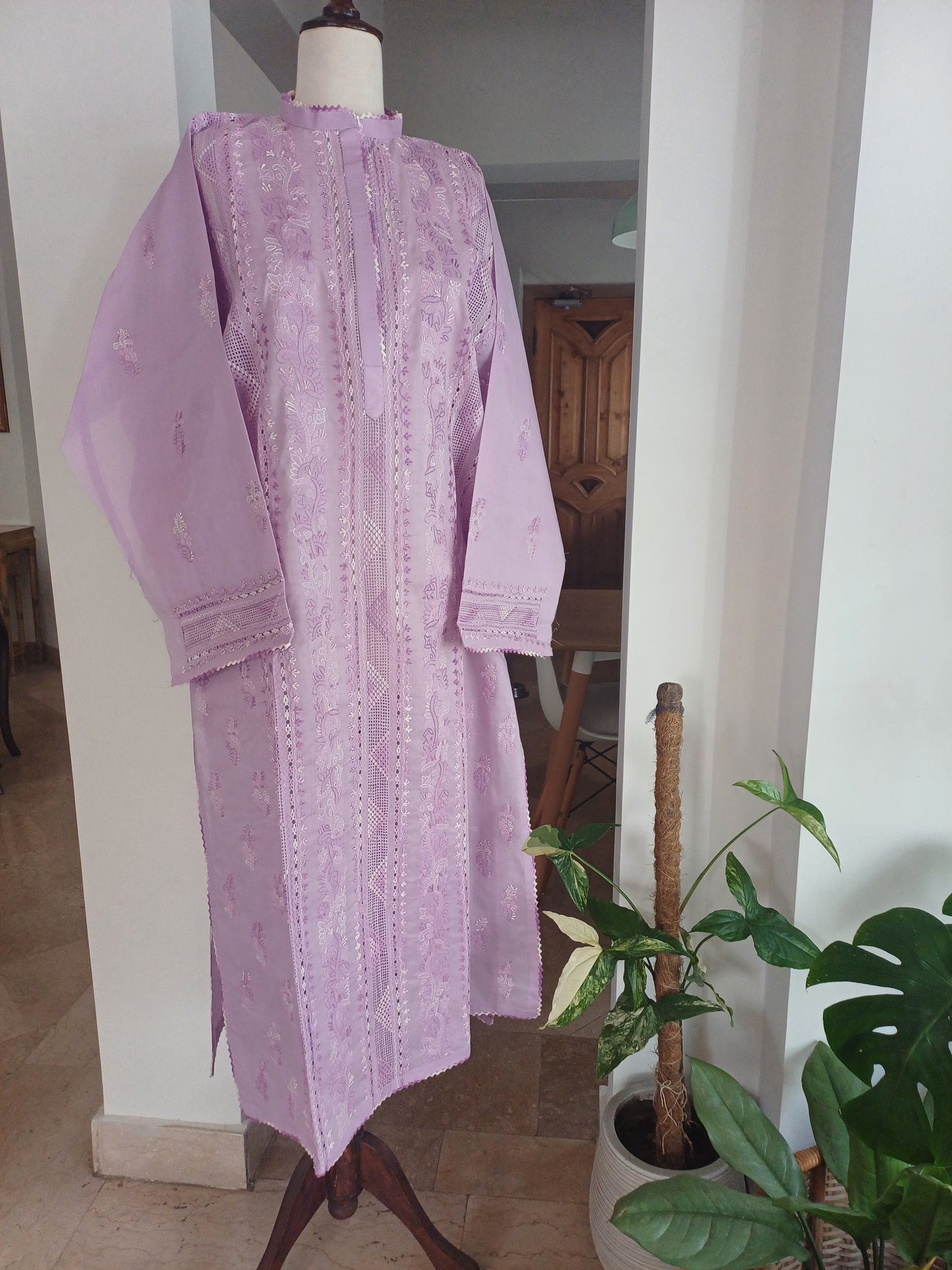 Sumbul – Mauve Shadow Work & Tarkashi Kurta
