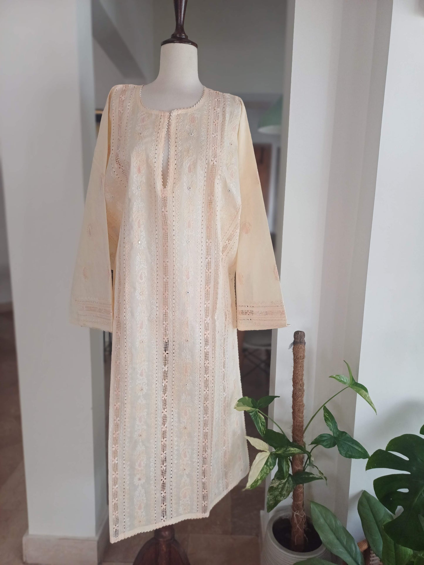 Zarnish – Light Yellow Shadow Work & Tarkashi Kurta