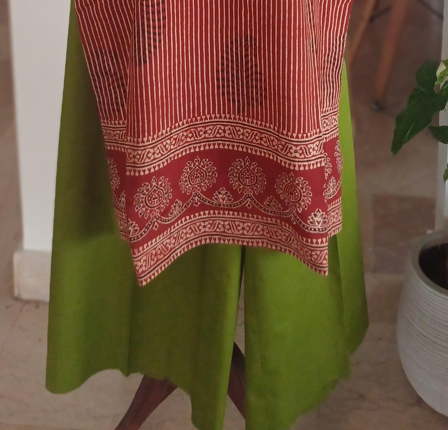 Zaitoon – Solid Olive Green Lawn Palazzo